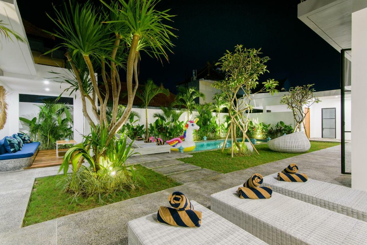 Villa Como Close To Finns Beach Club Kuta Lombok Extérieur photo