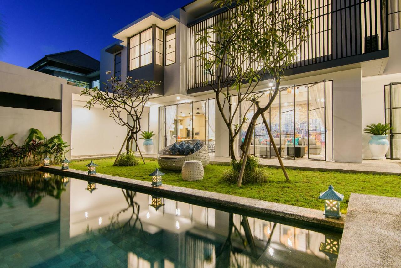 Villa Como Close To Finns Beach Club Kuta Lombok Extérieur photo