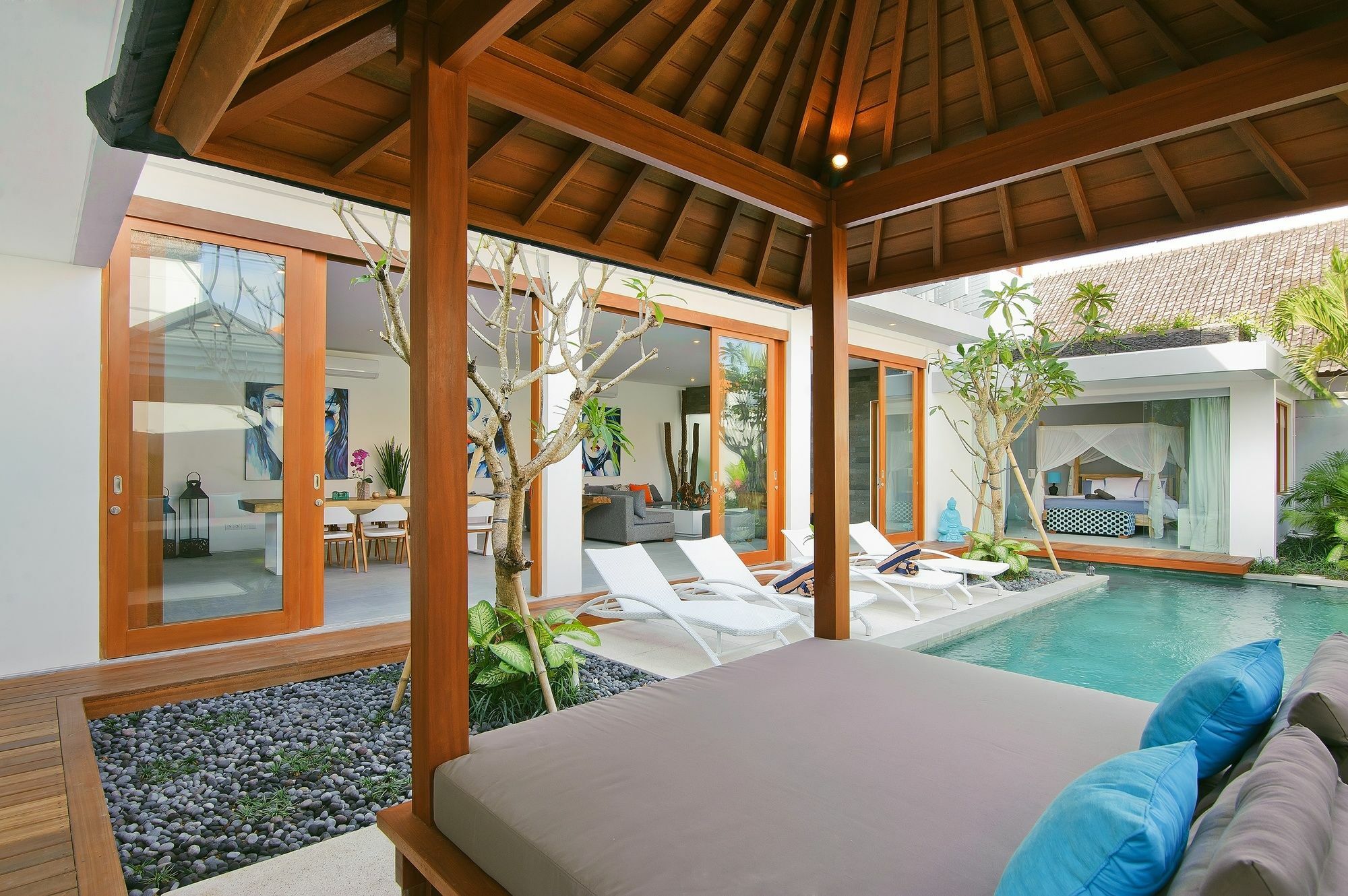 Villa Como Close To Finns Beach Club Kuta Lombok Extérieur photo